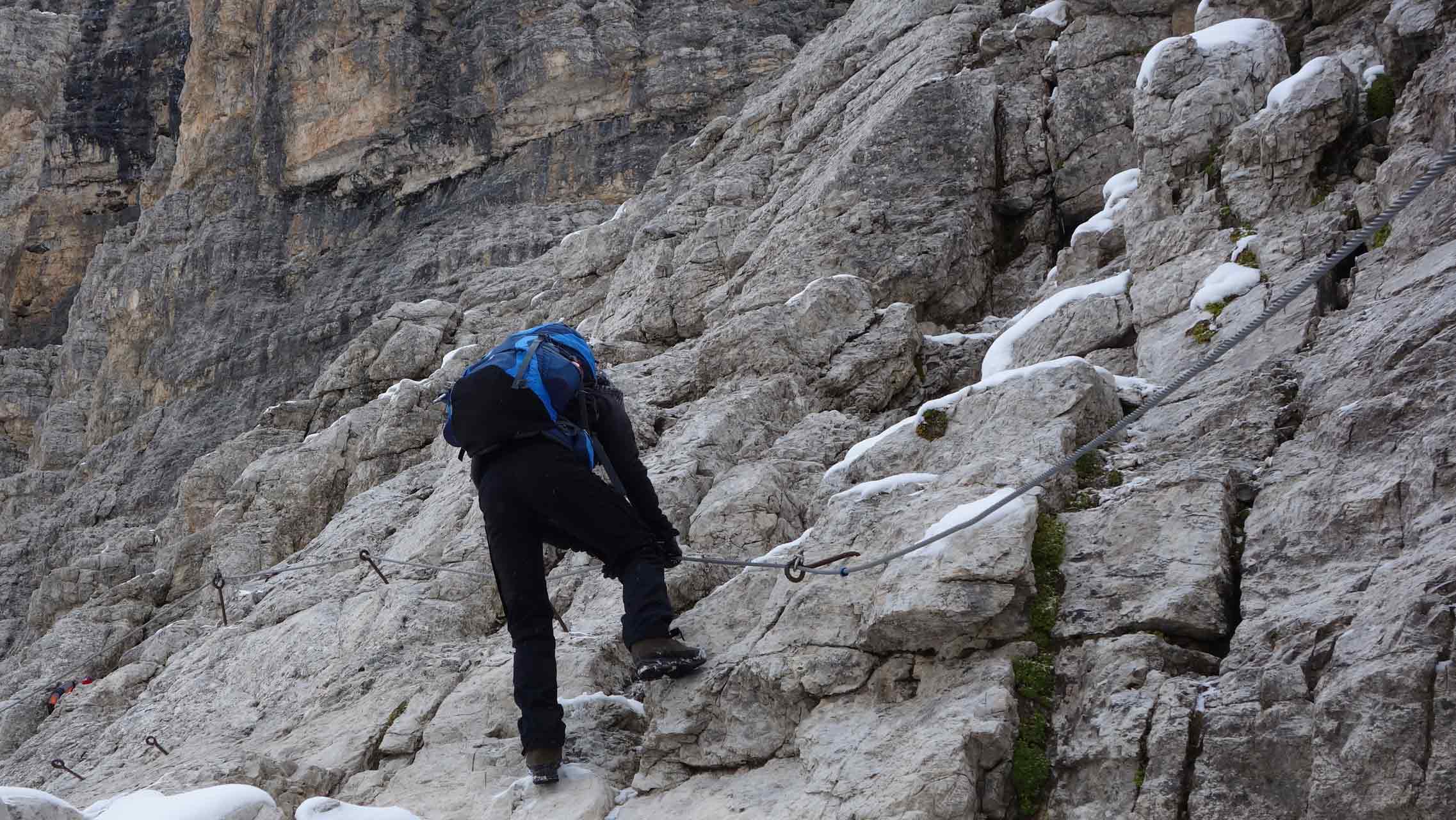 Im Klettersteig kurz nach dem Aufbruch aus der Pisciaduhütte