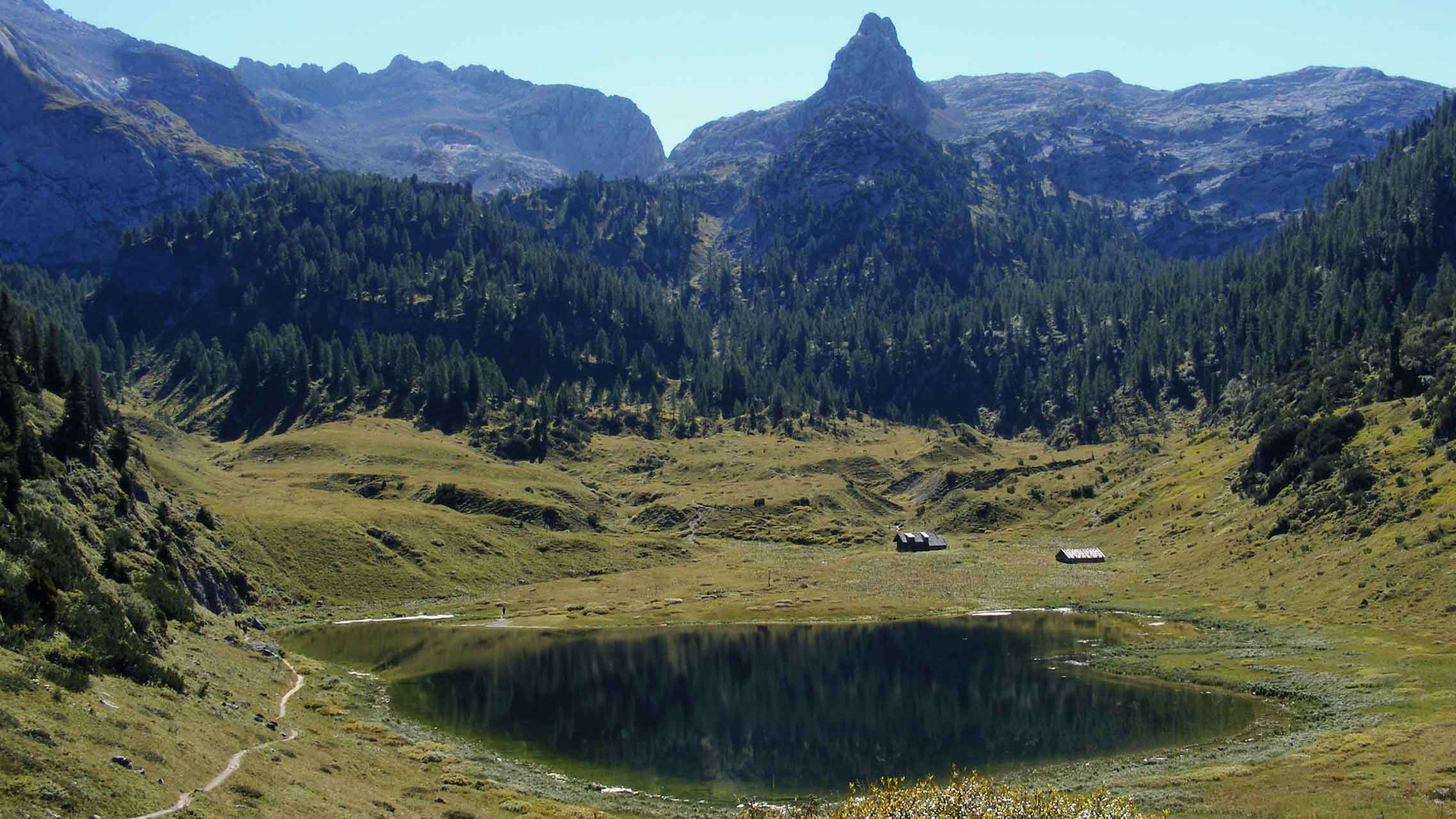 Aussicht vom Kärlinger Haus auf den Funtensee und den Einstieg in das Steinerne Meer