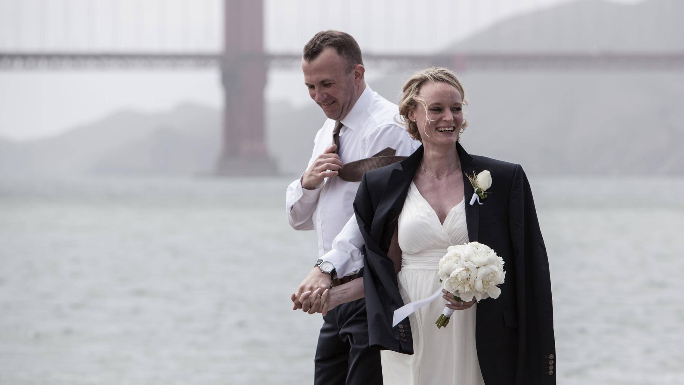 Nach unserer Hochzeit in San Francisco mit der Golden-Gate-Bridge im Hintergrund